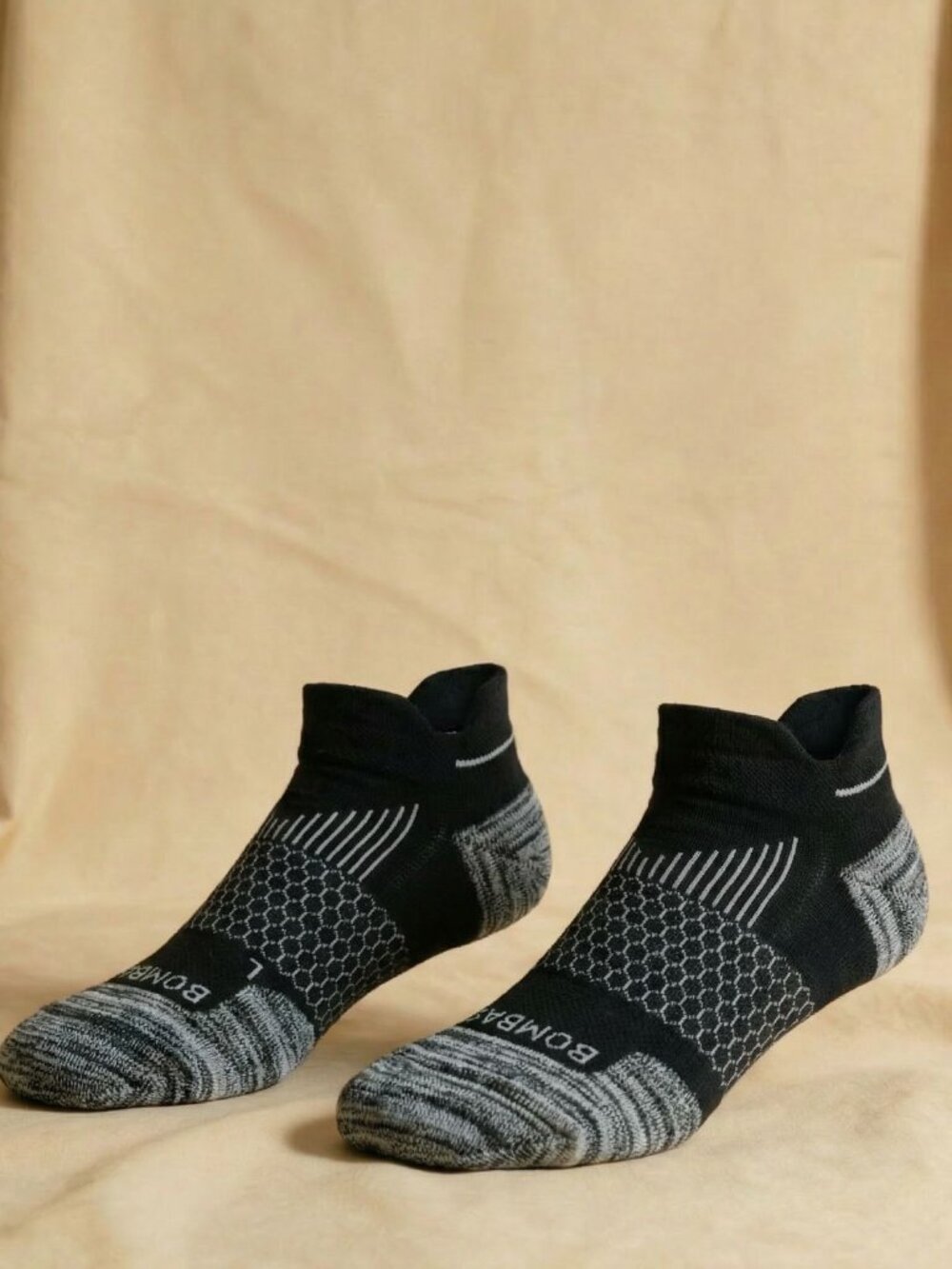 3-Pack Bombas Unisex Running Ankle Socks Black Size M